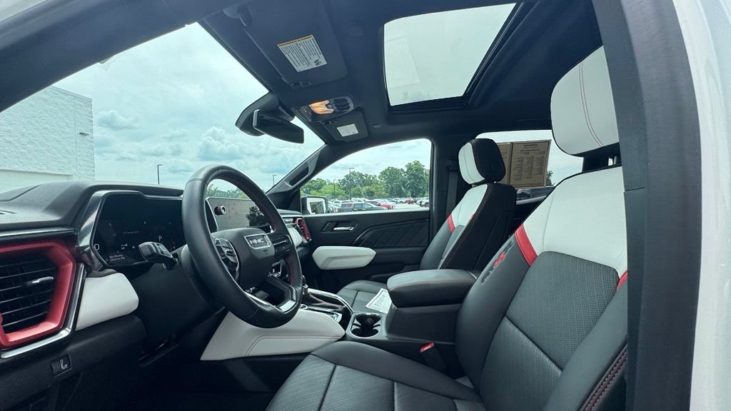 Used 2024 GMC Canyon AT4X AWD/4WD image 19
