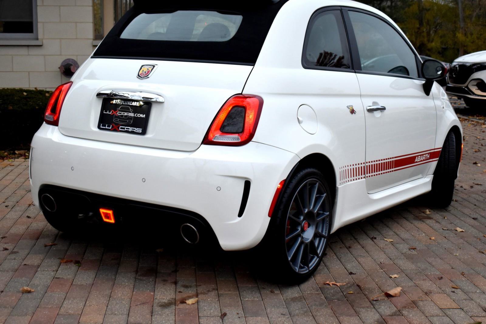 Used 2013 FIAT 500 Abarth w/ Beats Audio Pkg image 10