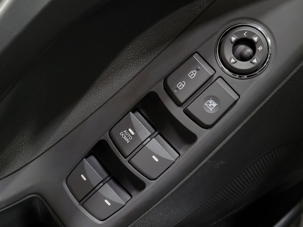 Used 2013 Hyundai Elantra GLS FWD image 27