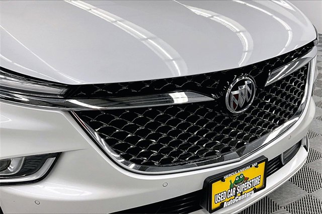 Used 2022 Buick Enclave Avenir image 31