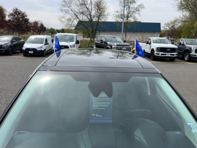 Certified 2022 Ford Edge Titanium AWD/4WD image 41
