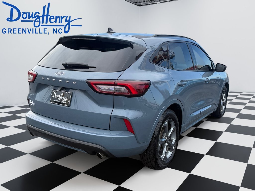 Used 2023 Ford Escape ST-Line FWD image 5