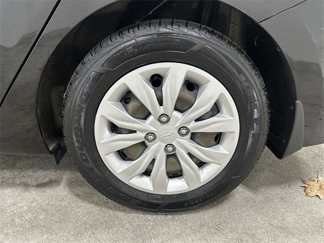 Used 2019 Hyundai Accent SE image 13