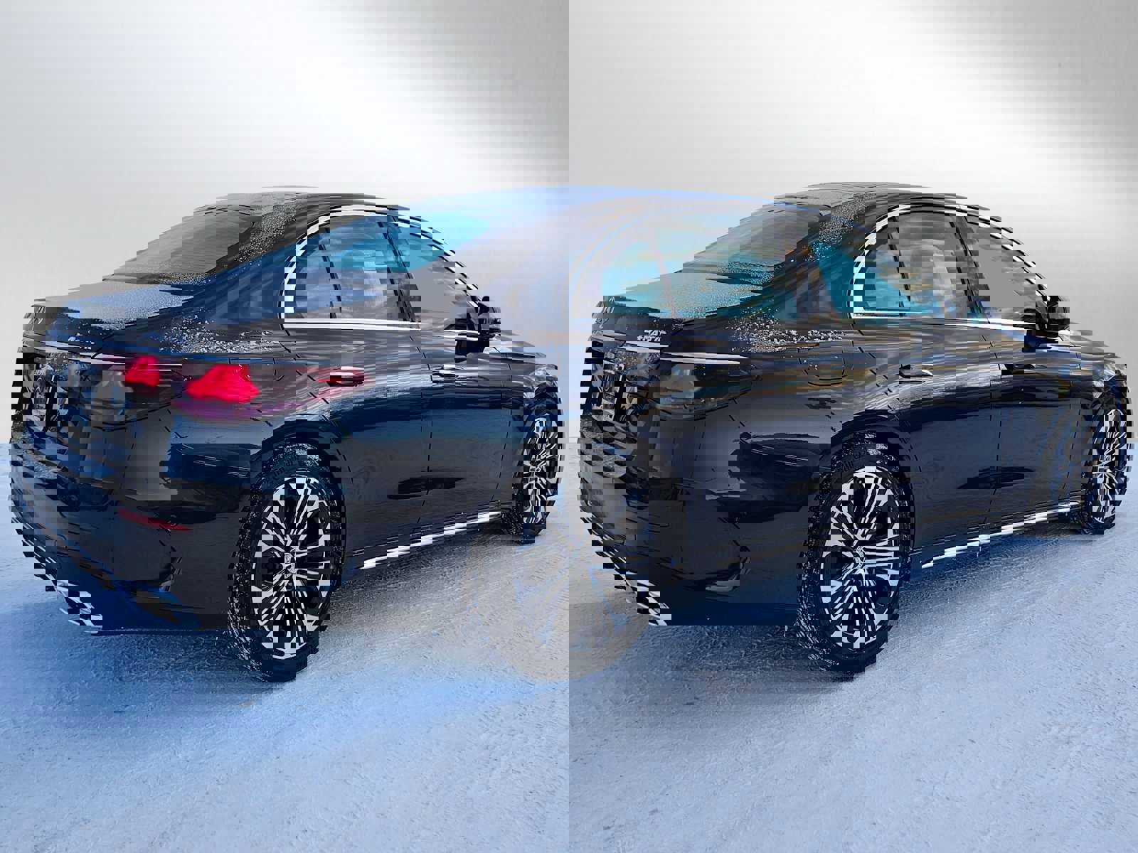 Used 2025 Mercedes-Benz E 450 4MATIC Sedan image 5