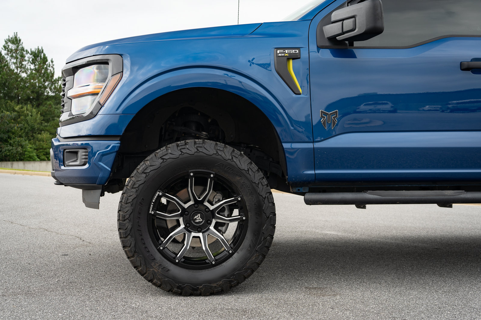 Used 2025 Ford F150 STX w/ Equipment Group 200A AWD/4WD image 4
