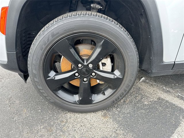 Used 2021 Jeep Grand Cherokee L Laredo image 10