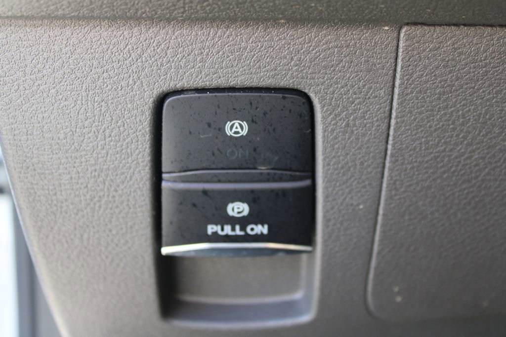 Used 2024 Ford Transit 350 XLT image 11