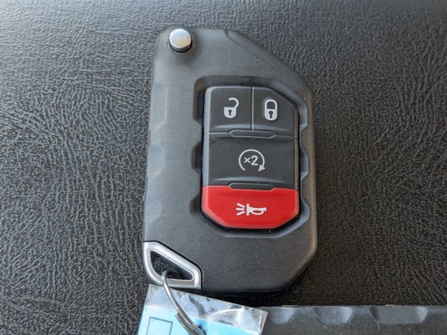 Used 2021 Jeep Gladiator Sport AWD/4WD image 33