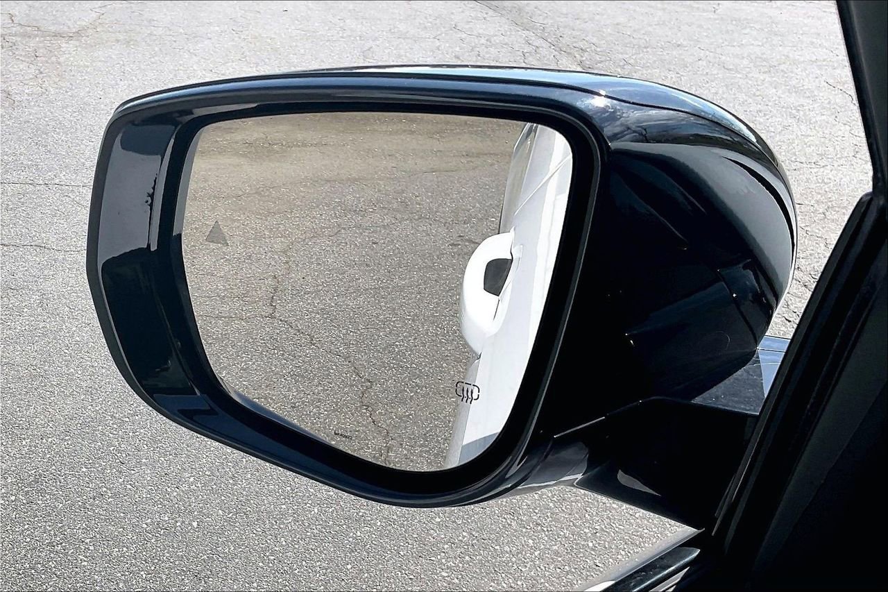 Certified 2023 Jeep Grand Cherokee L Laredo image 30