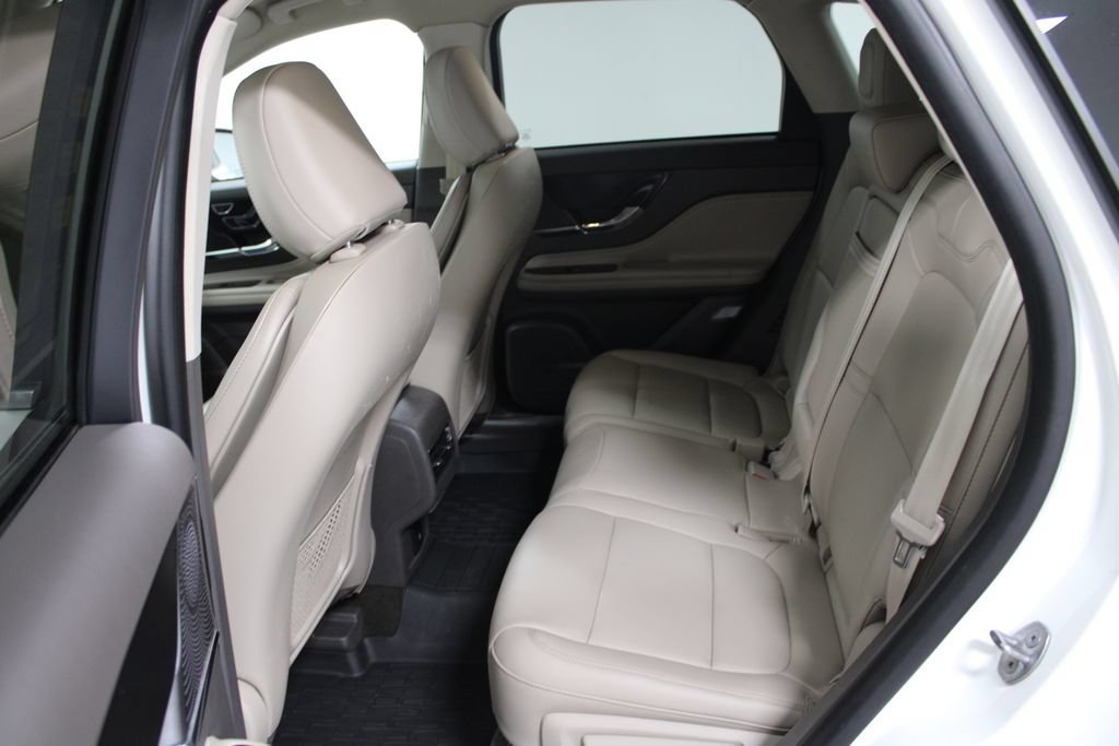 Used 2023 Lincoln Corsair FWD image 26