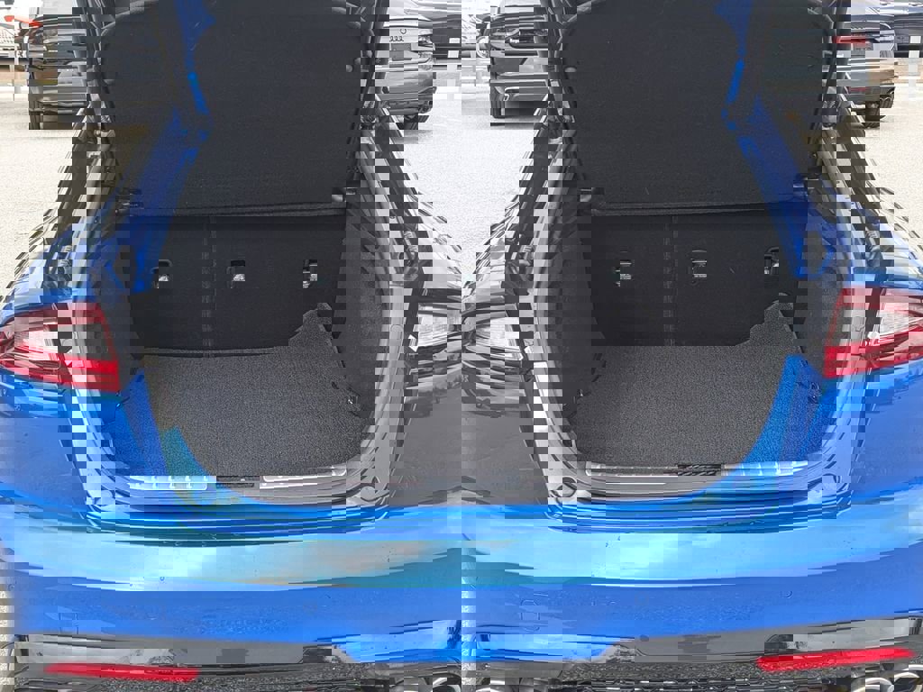 Used 2020 Kia Stinger GT2 image 8