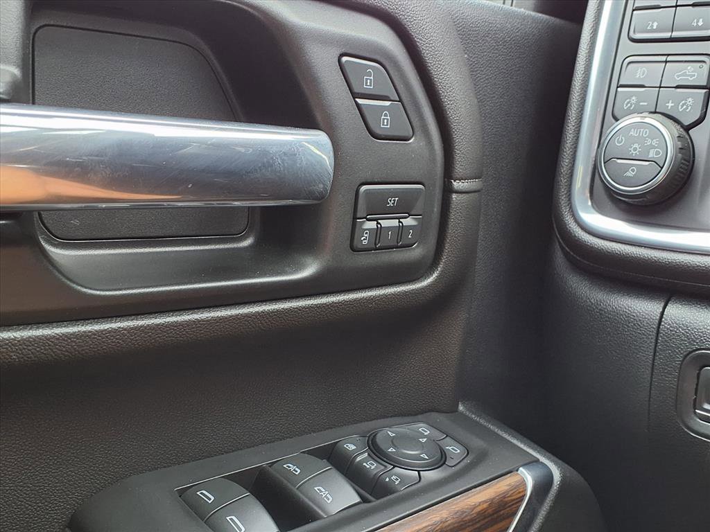 Used 2020 Chevrolet Silverado 2500 High Country w/ Z71 Off-Road Package image 32