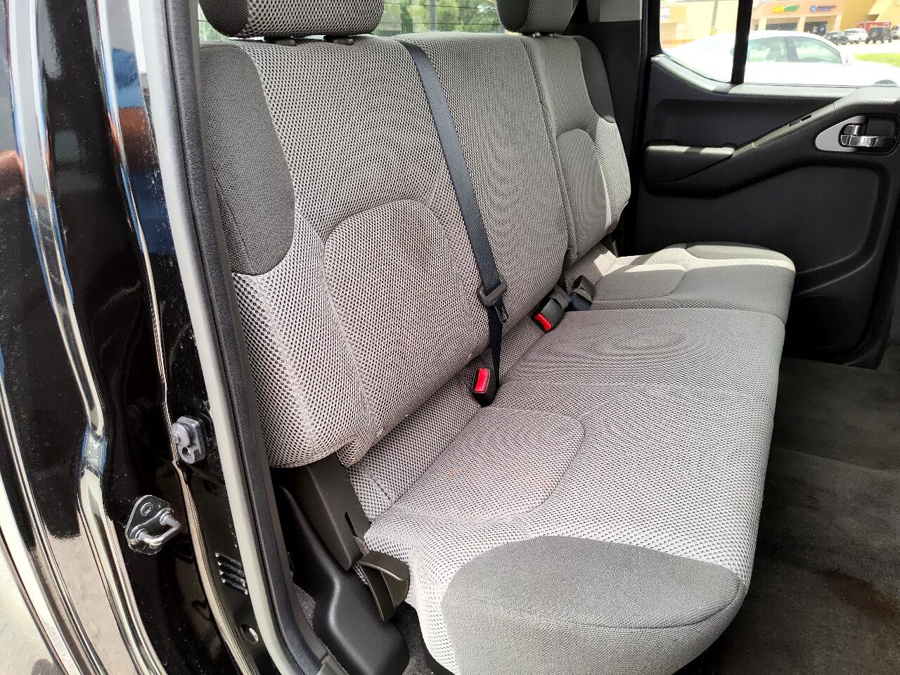 Used 2010 Suzuki Equator Sport image 23