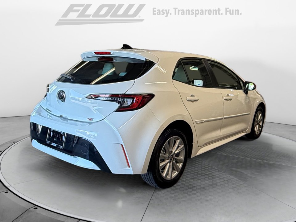 Used 2026 Toyota Corolla SE FWD image 9