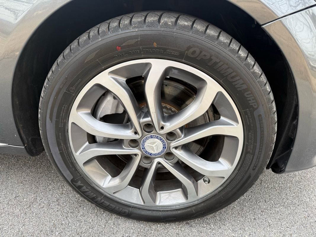 Used 2017 Mercedes-Benz C 300 4MATIC Sedan image 14