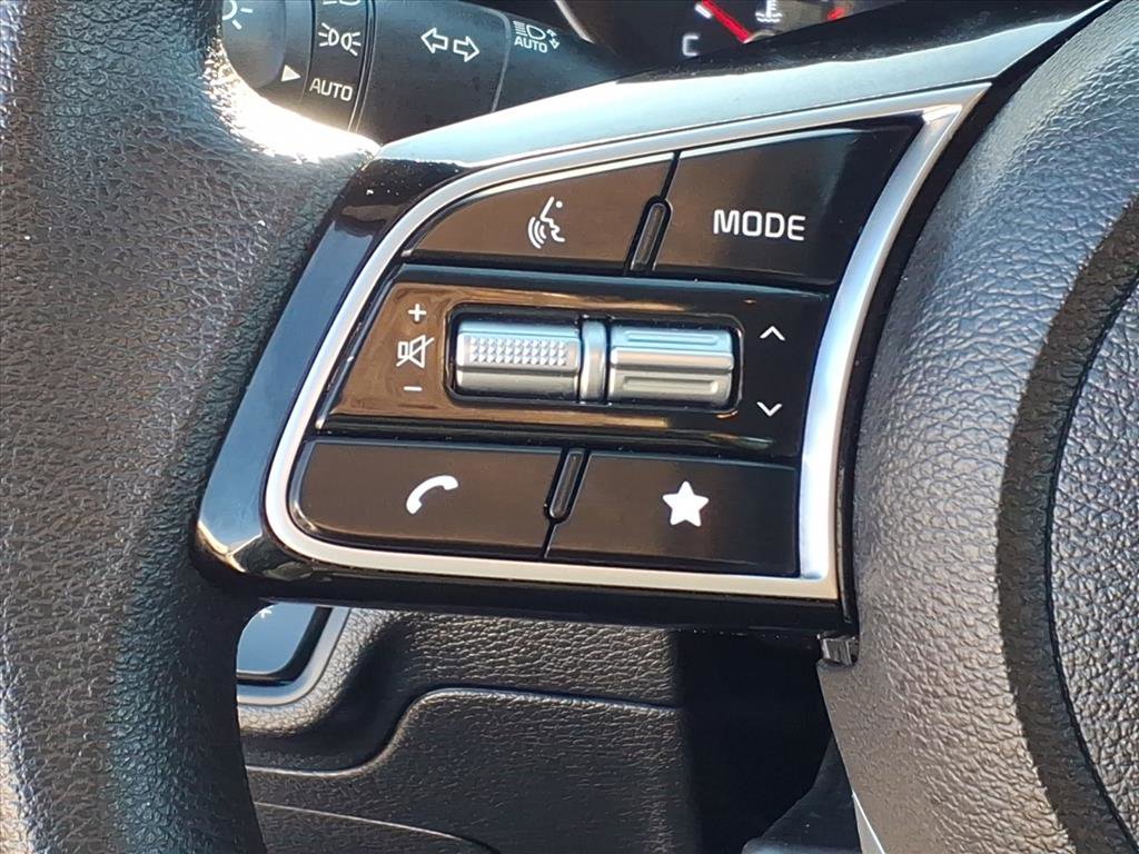 Used 2024 Kia Forte LXS image 18