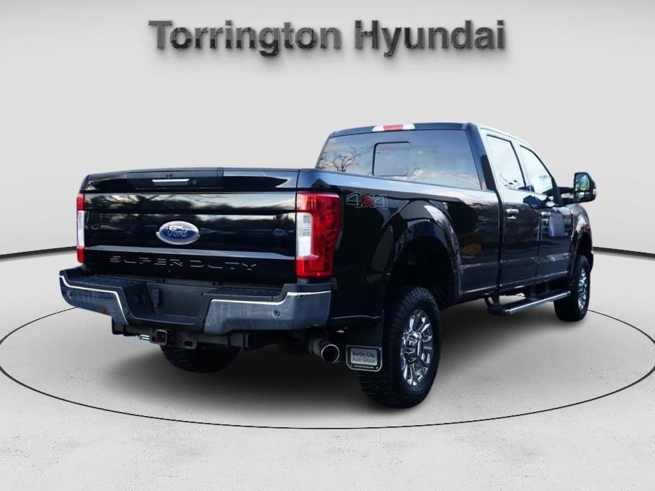 Used 2017 Ford F250 Lariat w/ Chrome Package image 7