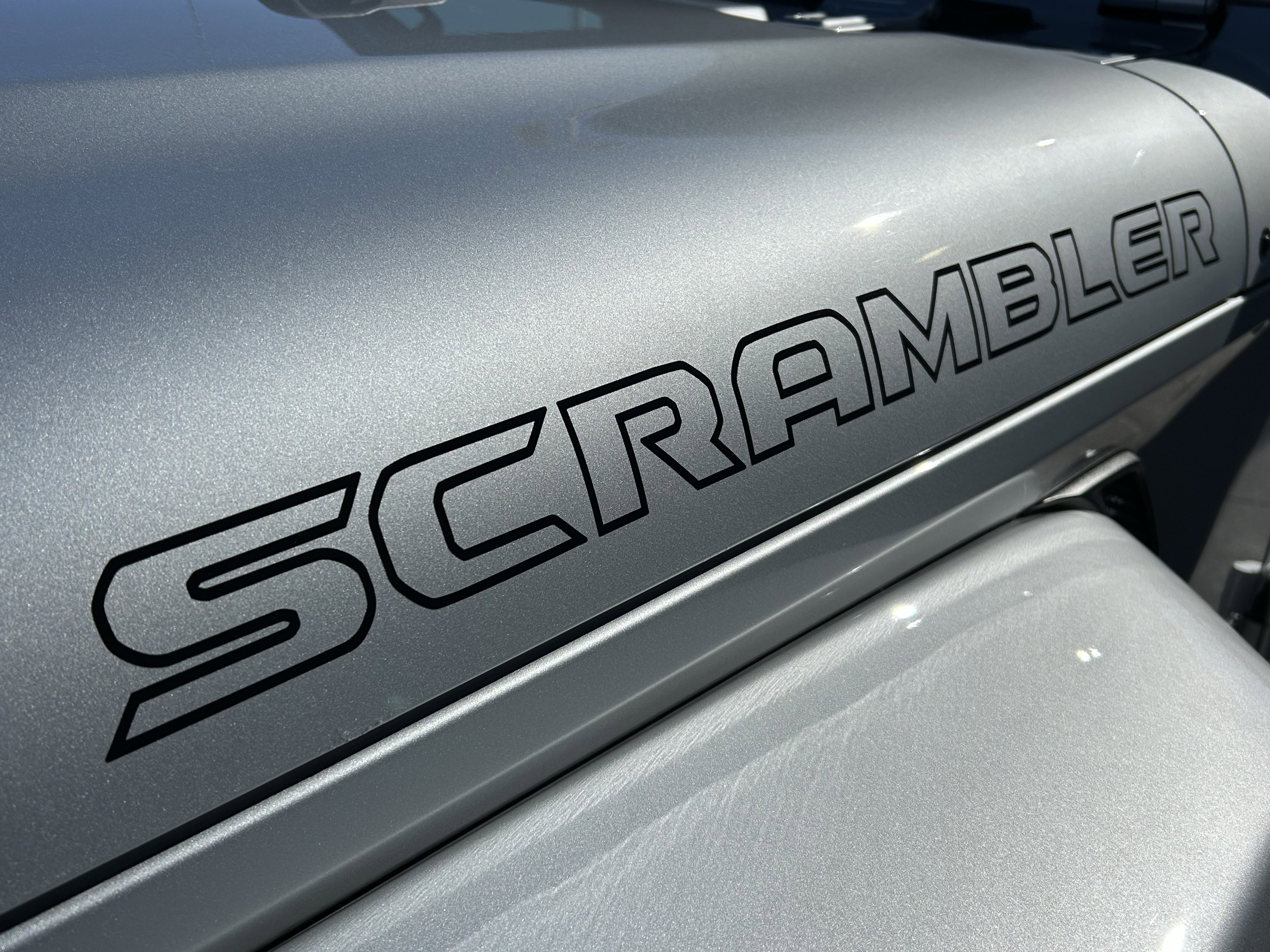 Used 2022 Jeep Gladiator Sport image 9