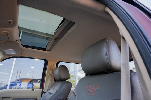 Used 2016 Ford F250 King Ranch w/ King Ranch w/Chrome Package AWD/4WD image 26