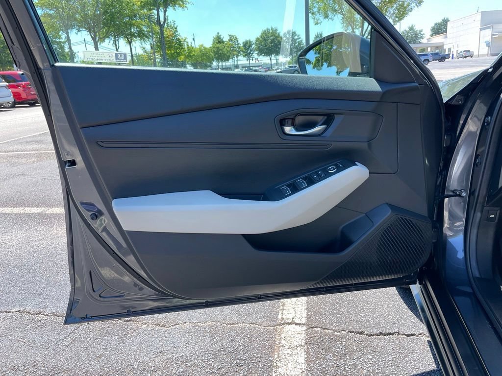 Certified 2025 Honda Accord LX image 23