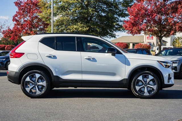 New 2026 Volvo XC40 B5 Plus w/ Protection Package Premier image 3