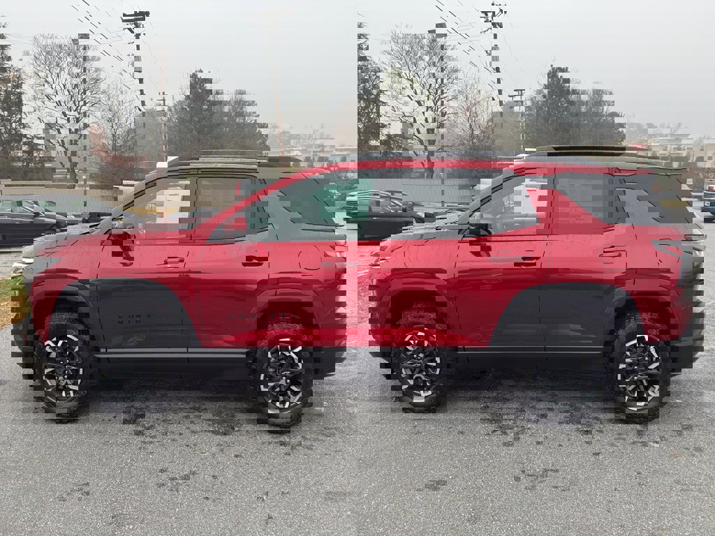 New 2026 Chevrolet Equinox ACTIV w/ Convenience Package III image 3