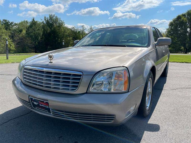 Used 2003 Cadillac De Ville w/ Comfort & Convenience Package FWD image 41