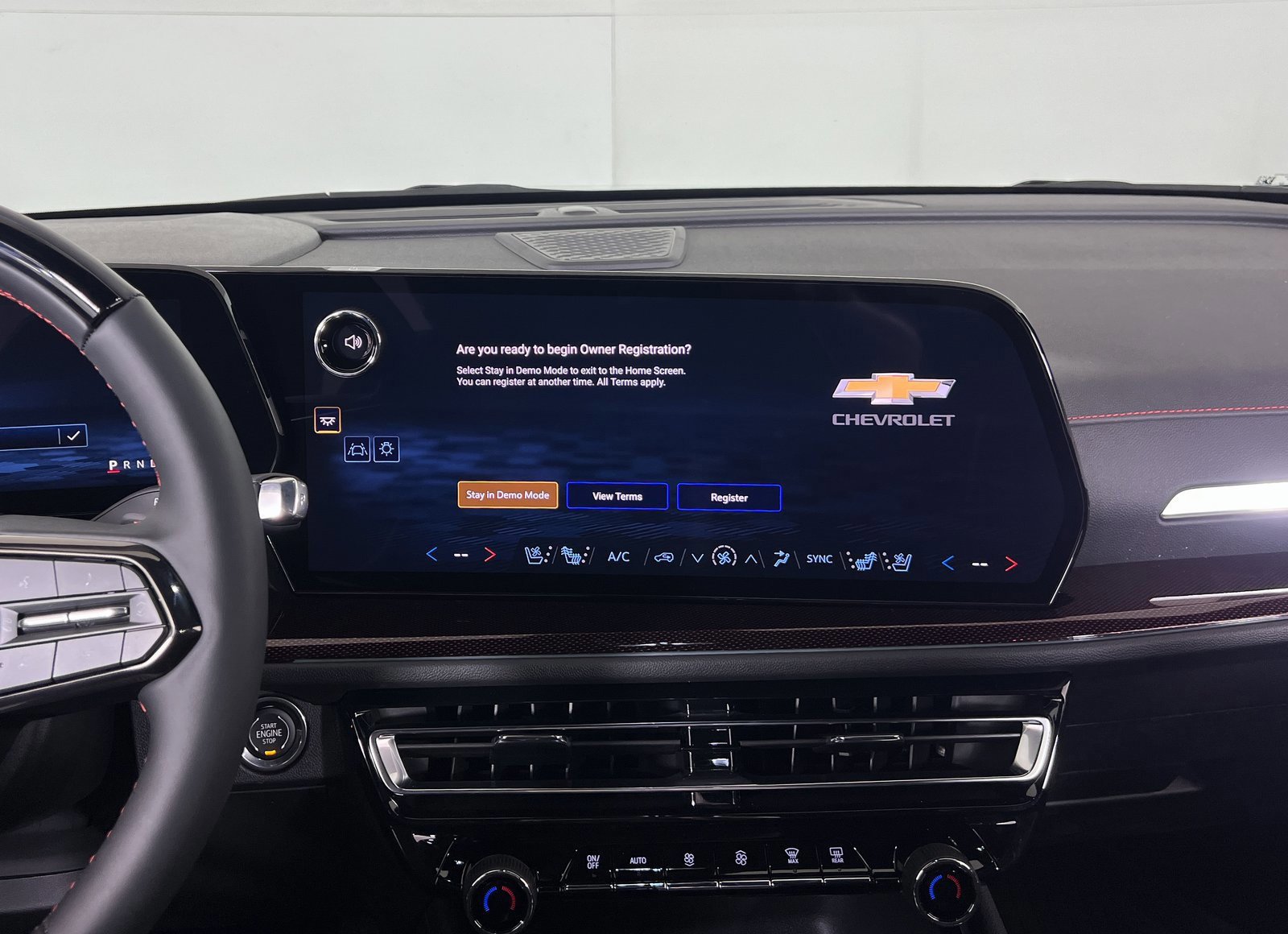 New 2026 Chevrolet Traverse RS w/ LPO, Floor Liner Package image 13