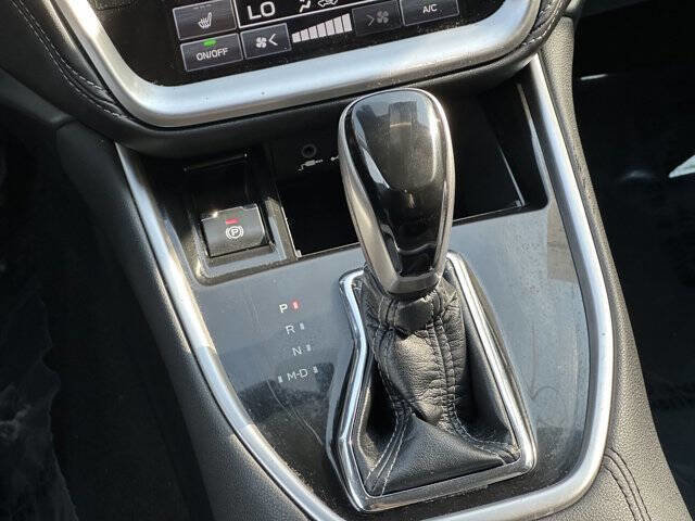 Used 2023 Subaru Outback Premium image 16