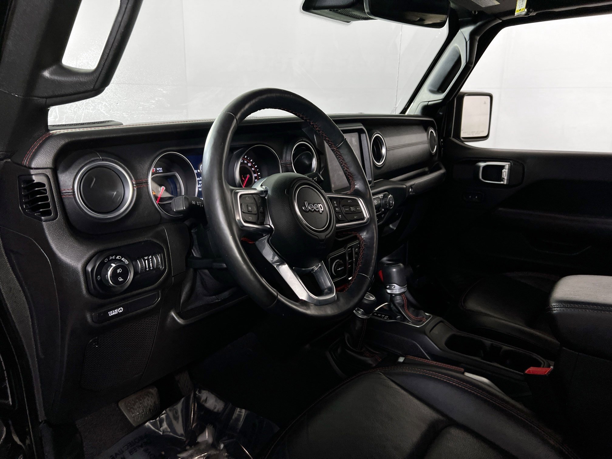 Used 2020 Jeep Gladiator Rubicon image 9