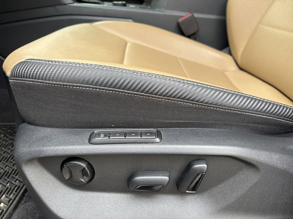 Used 2022 Volkswagen Atlas Cross Sport SEL image 15