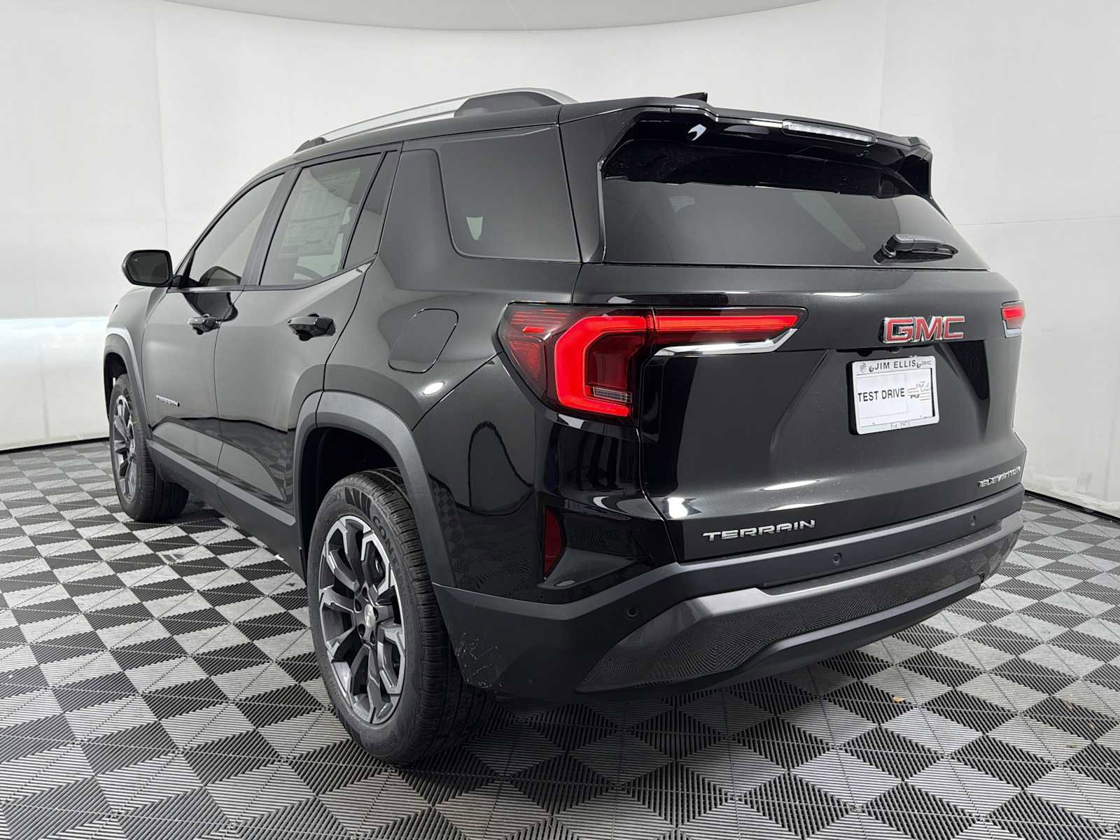 New 2026 GMC Terrain Elevation w/ Elevation Premium Package image 8