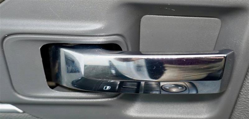 Used 2015 RAM 1500 Tradesman w/ Power & Remote Entry Group image 18