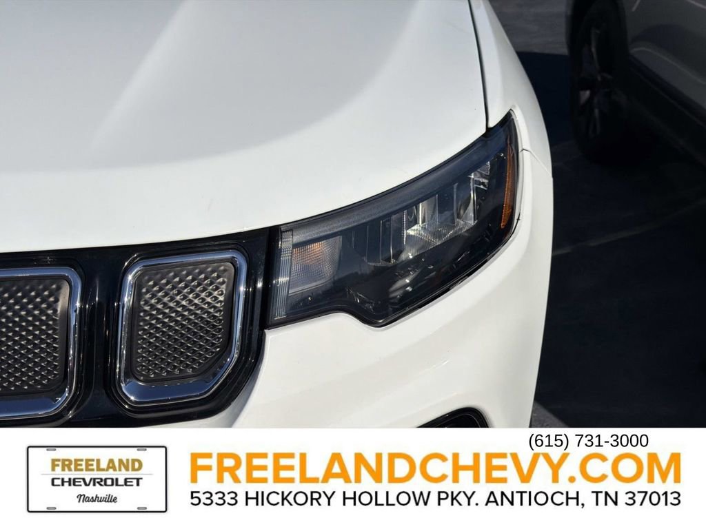 Used 2022 Jeep Compass Limited image 7