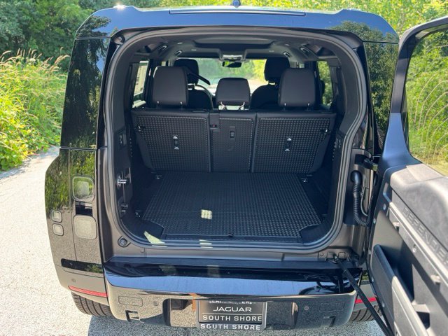 New 2026 Land Rover Defender 110 S AWD/4WD image 14
