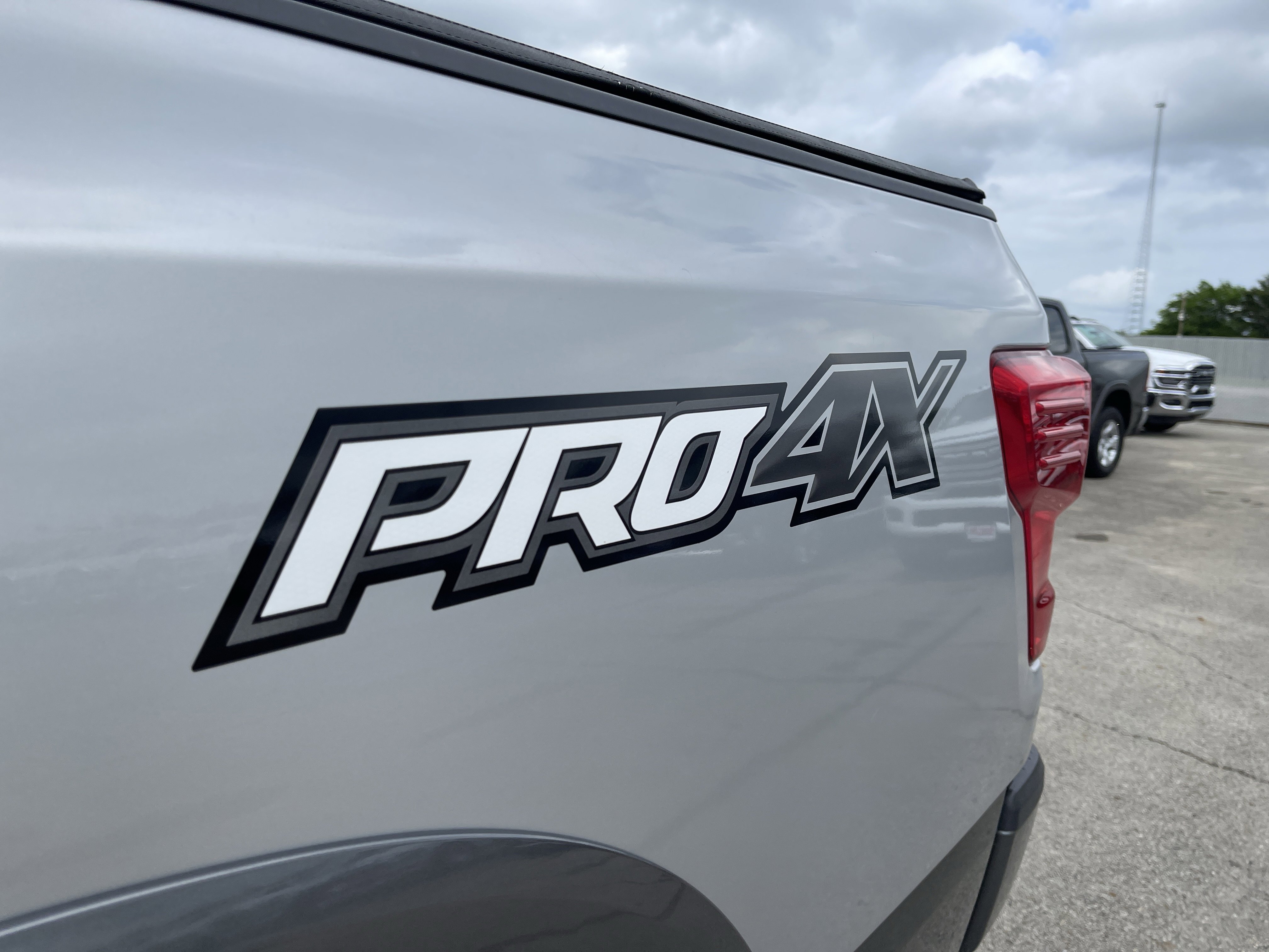 Used 2019 Nissan Titan PRO-4X AWD/4WD image 13