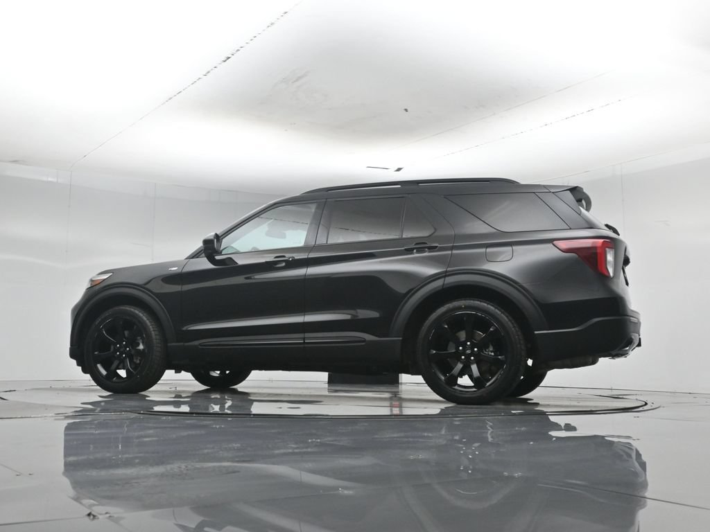 Certified 2023 Ford Explorer ST-Line w/ Class IV Trailer Tow Package RWD image 56