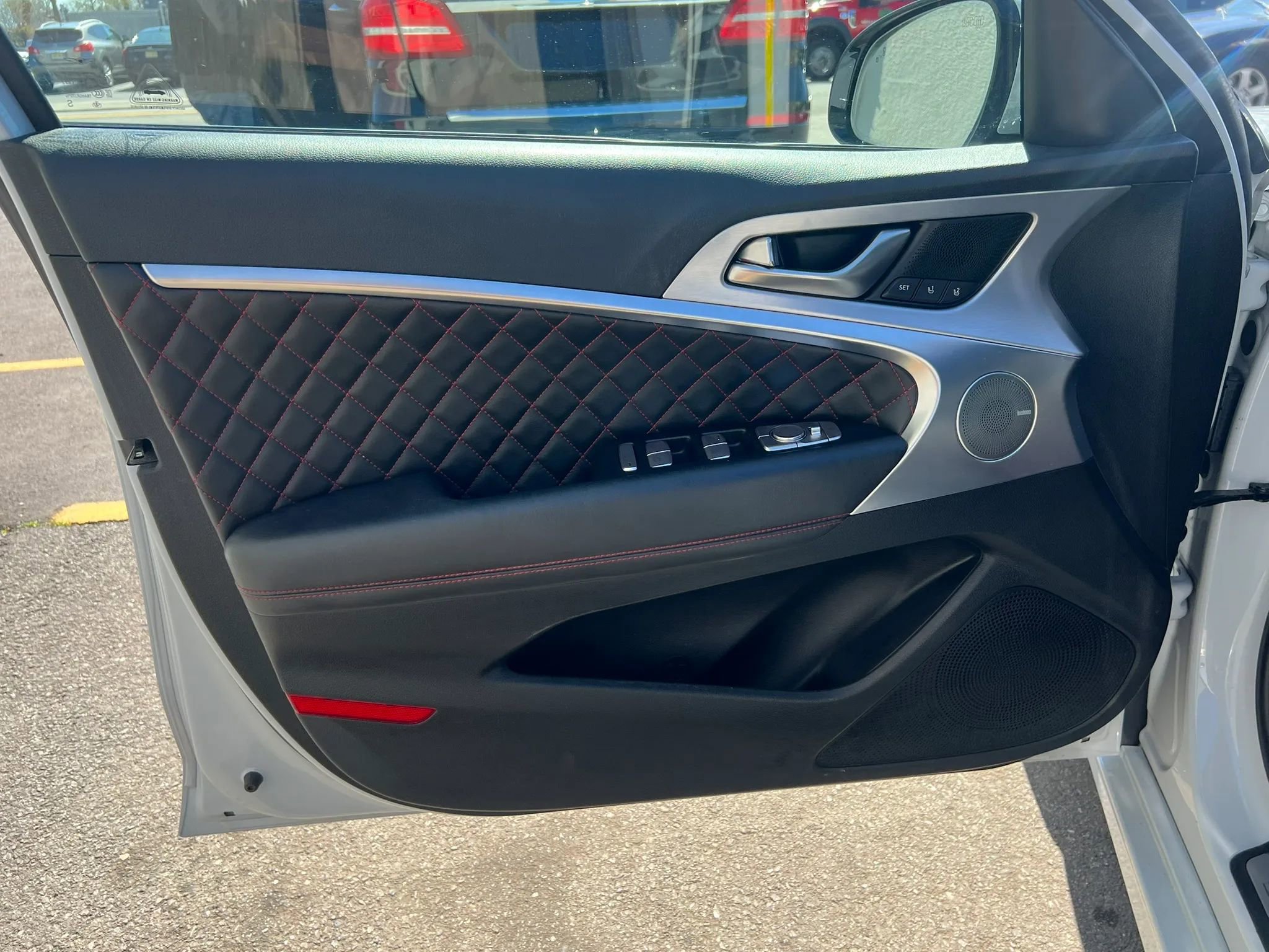 Used 2021 Genesis G70 3.3T w/ Sport Package image 11