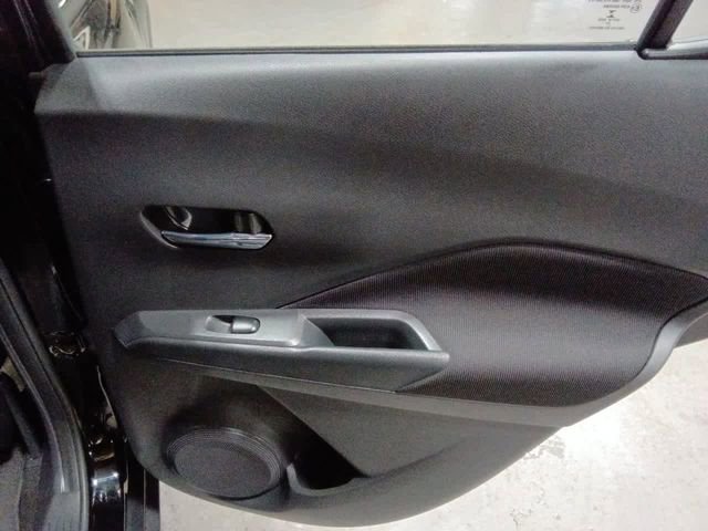 Used 2023 Nissan Kicks SV image 21