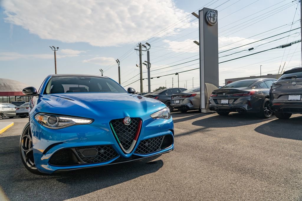Used 2023 Alfa Romeo Giulia Quadrifoglio image 12