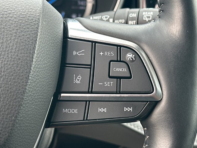 Used 2021 Toyota Highlander Platinum AWD/4WD image 24