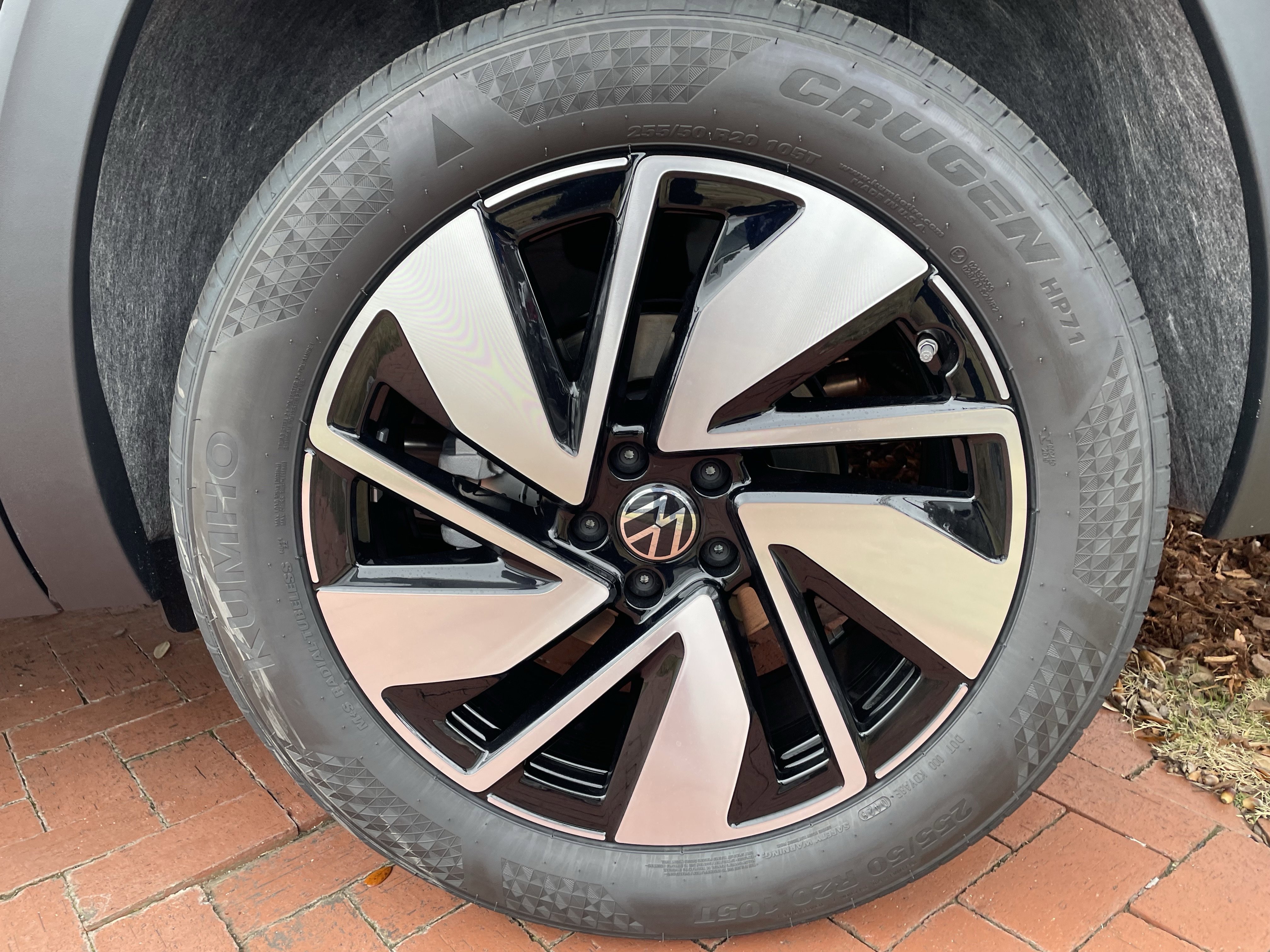 New 2026 Volkswagen Atlas SE image 8