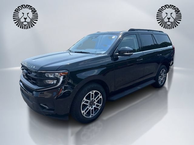 Used 2025 Ford Expedition Active