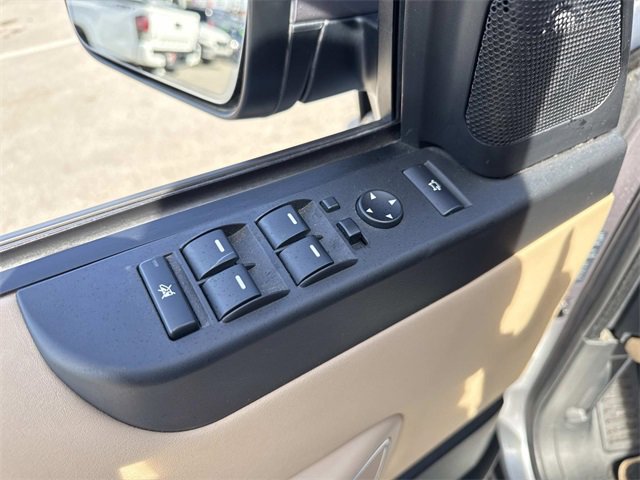 Used 2012 Land Rover Range Rover HSE LUX image 11