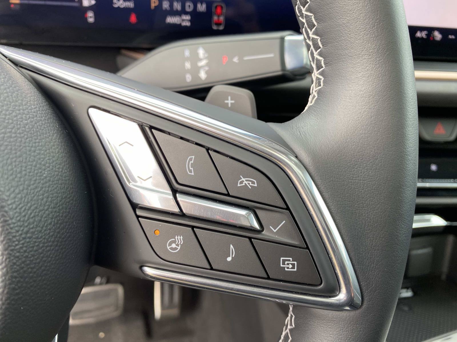 Used 2025 Buick Envision Sport Touring AWD/4WD image 19