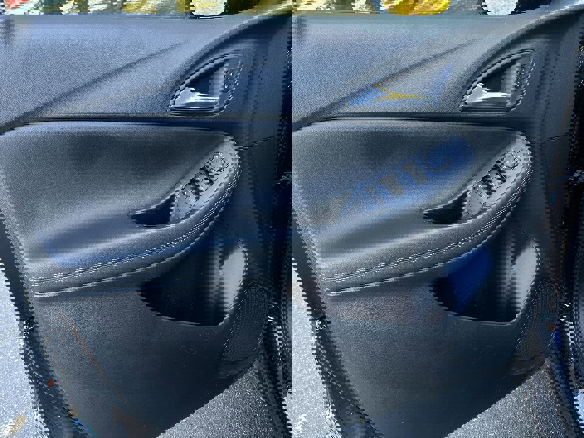 Used 2022 Buick Encore GX Preferred w/ Cold Weather Comfort Package image 14