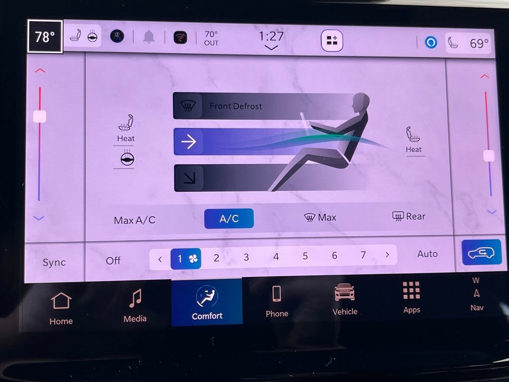 New 2025 Jeep Grand Cherokee Limited w/ Trailer Tow Package image 19