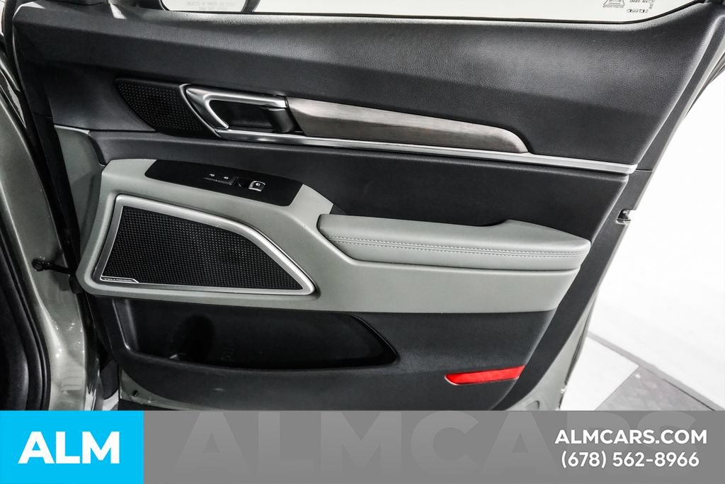 Used 2023 Kia Telluride EX X-Line AWD/4WD image 43