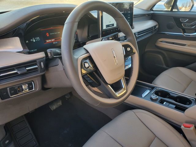 Certified 2024 Lincoln Corsair AWD w/ Equipment Group 101A image 12