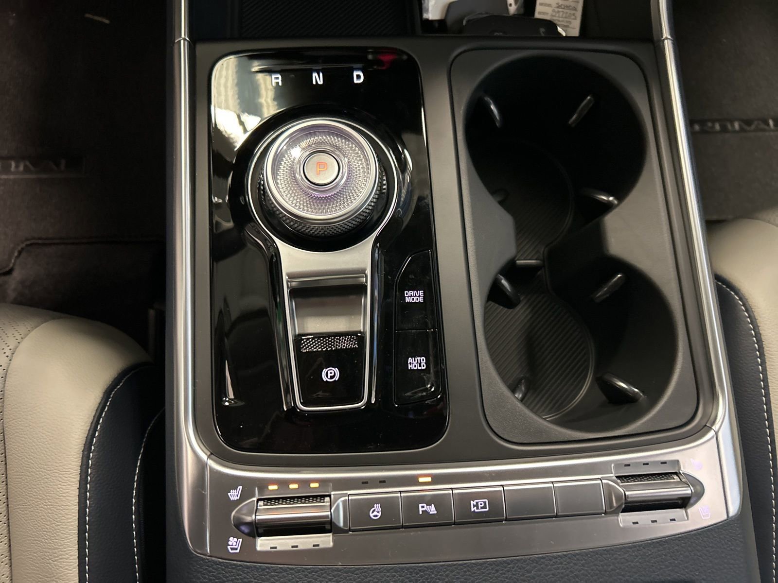 New 2026 Kia Carnival SX Prestige FWD image 28